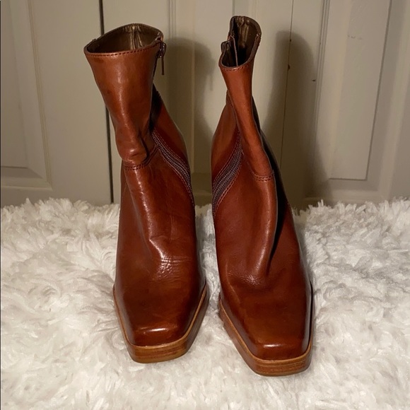 Candie's Shoes - Candies tan leather high heeled boots